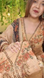 Mb Katdana Rose (Biscuit) - Image 2