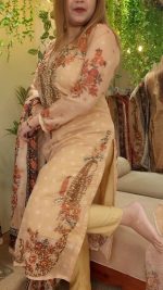 Mb Katdana Rose (Biscuit)