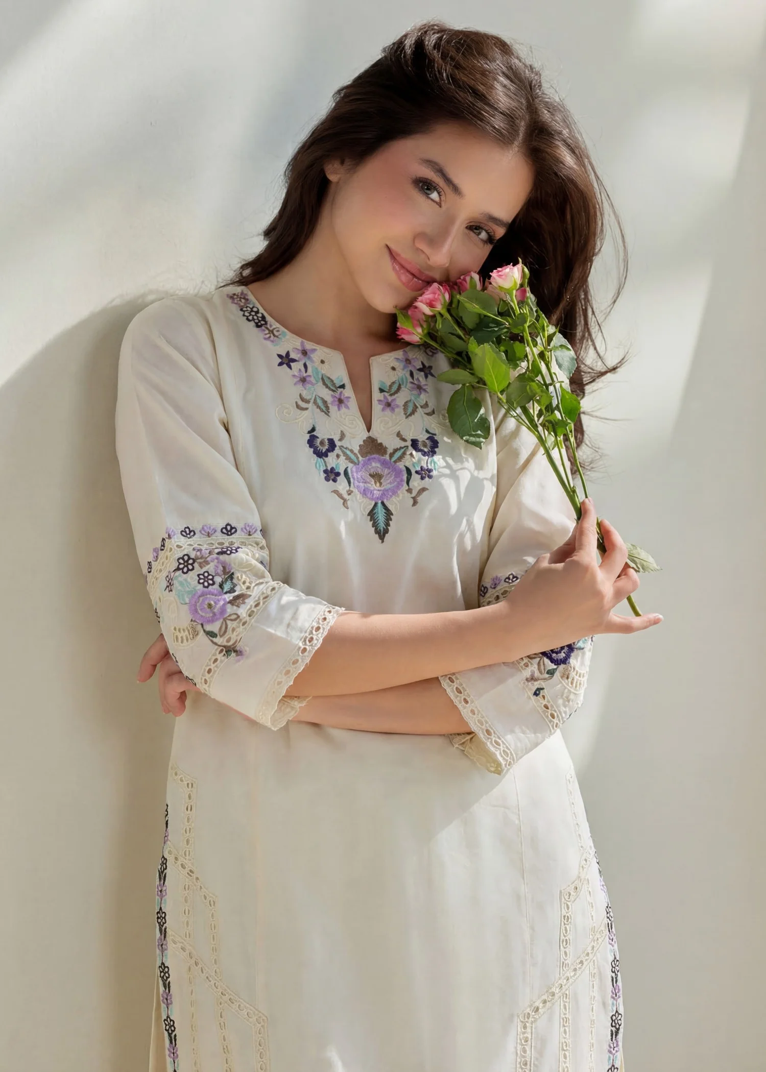 20260313190940-2cc90110a5b04302-media_image-1393f4edc0c342b98f109abd11932c67 Off-White Embroidered Lawn Kurta Set – Minimal & Elegant - Image 1